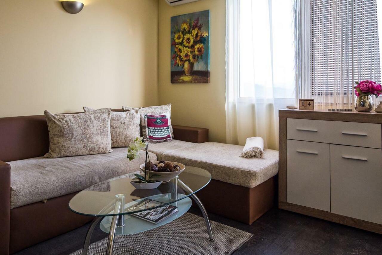 Danny House Apartment เวลีคอเทอร์โนโว ภายนอก รูปภาพ