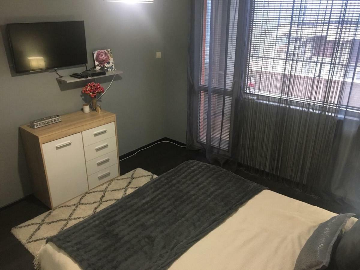 Danny House Apartment เวลีคอเทอร์โนโว ภายนอก รูปภาพ